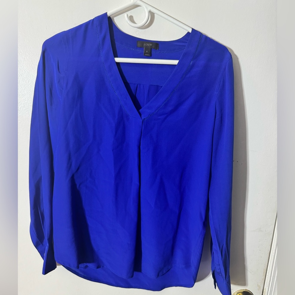 Women’s J.Crew V-neck silk blouse size 0 Blue/purple